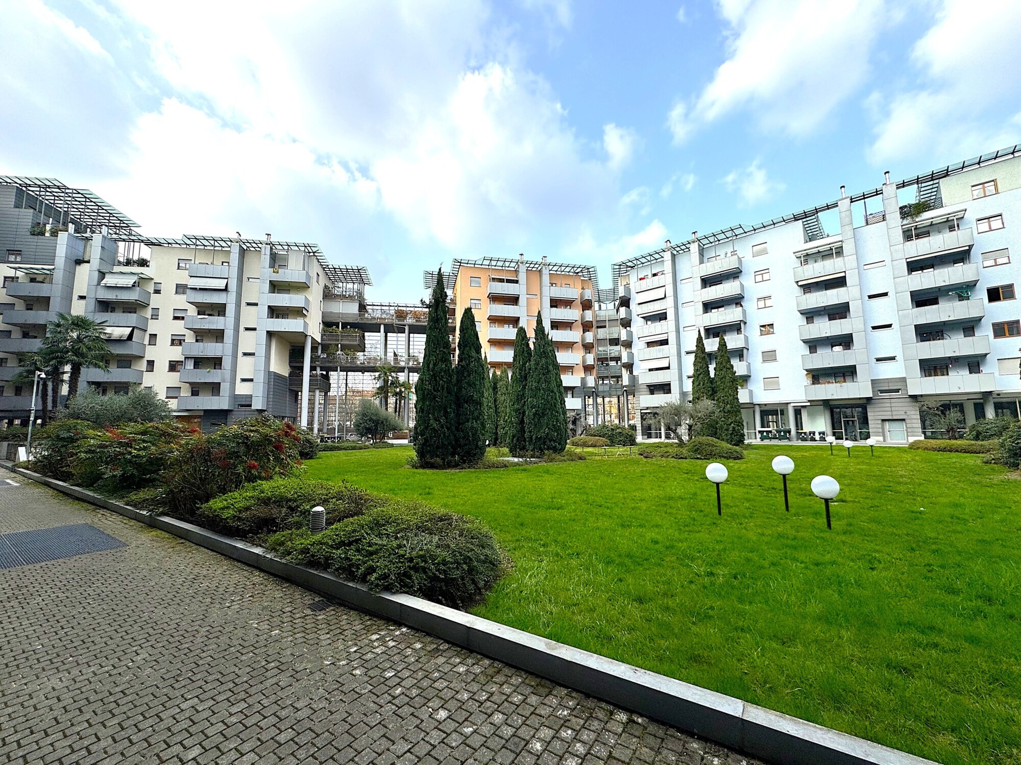 CORSO ROSSELLI 118 – 6 LOCALI CON TERRAZZO