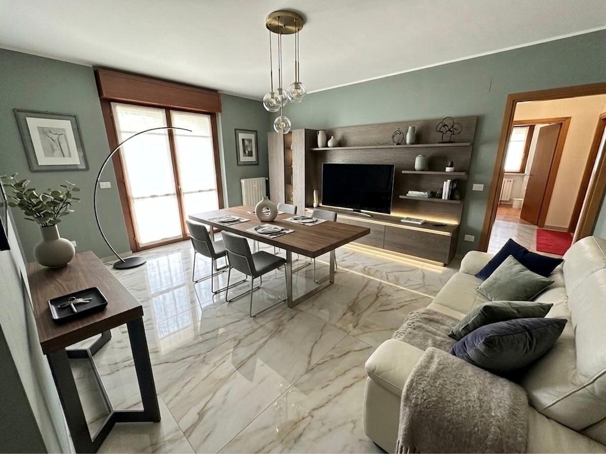 CORSO ROSSELLI 118 – 6 LOCALI CON TERRAZZO