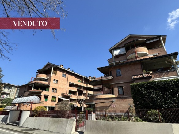 STRADA MONGRENO 79 – QUADRILOCALE CON TERRAZZO E GIARDINO PRIVATO