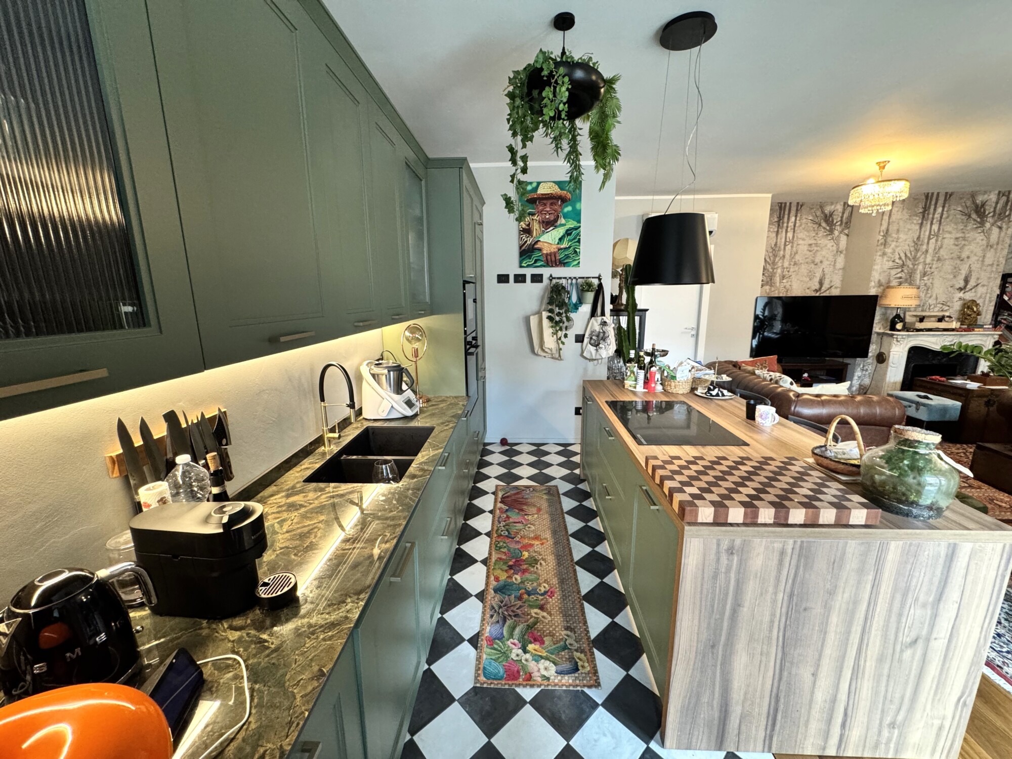 VIA CELLINI 31 – MQ. 118 RECENTISSIMI CON TERRAZZO E IN CLASSE “B”