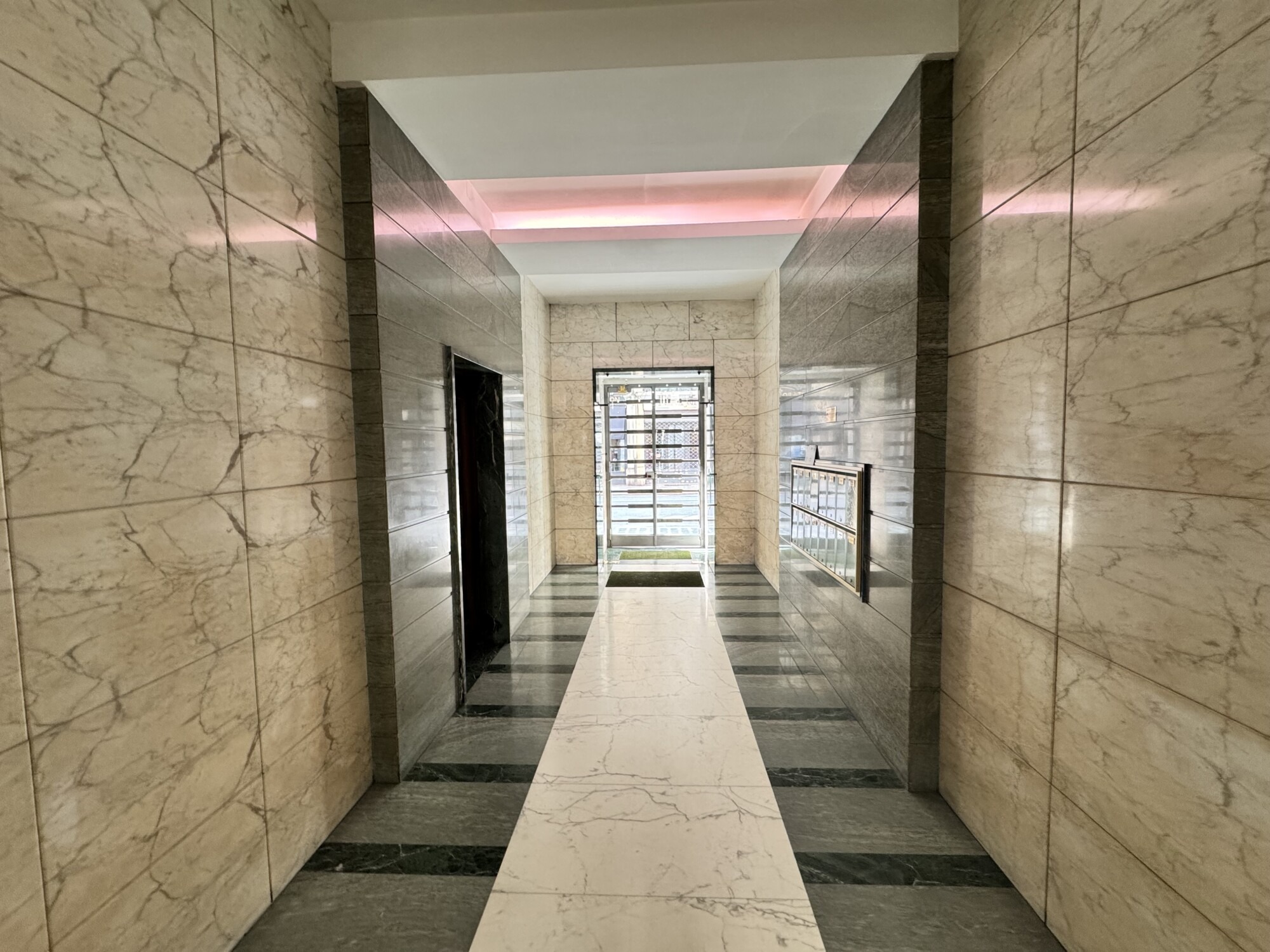 QUADRILOCALE MQ 112 CON TERRAZZO