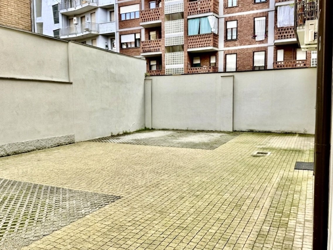 VIA CELLINI 31 – MQ. 118 RECENTISSIMI CON TERRAZZO E IN CLASSE “B”