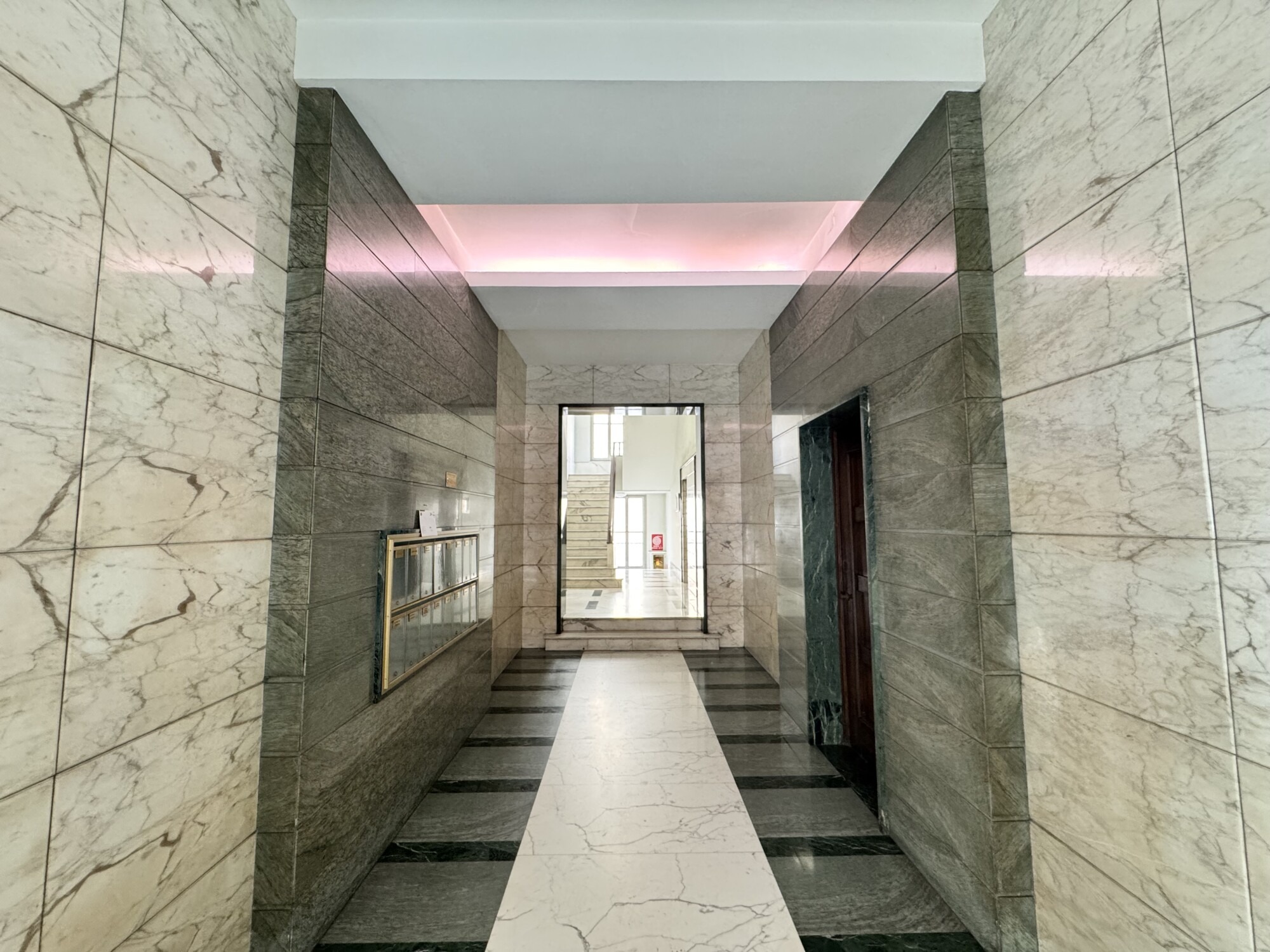 QUADRILOCALE MQ 112 CON TERRAZZO