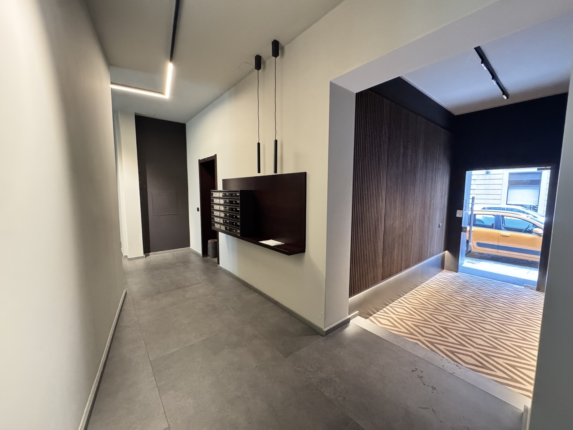 VIA CELLINI 31 – MQ. 118 RECENTISSIMI CON TERRAZZO E IN CLASSE “B”