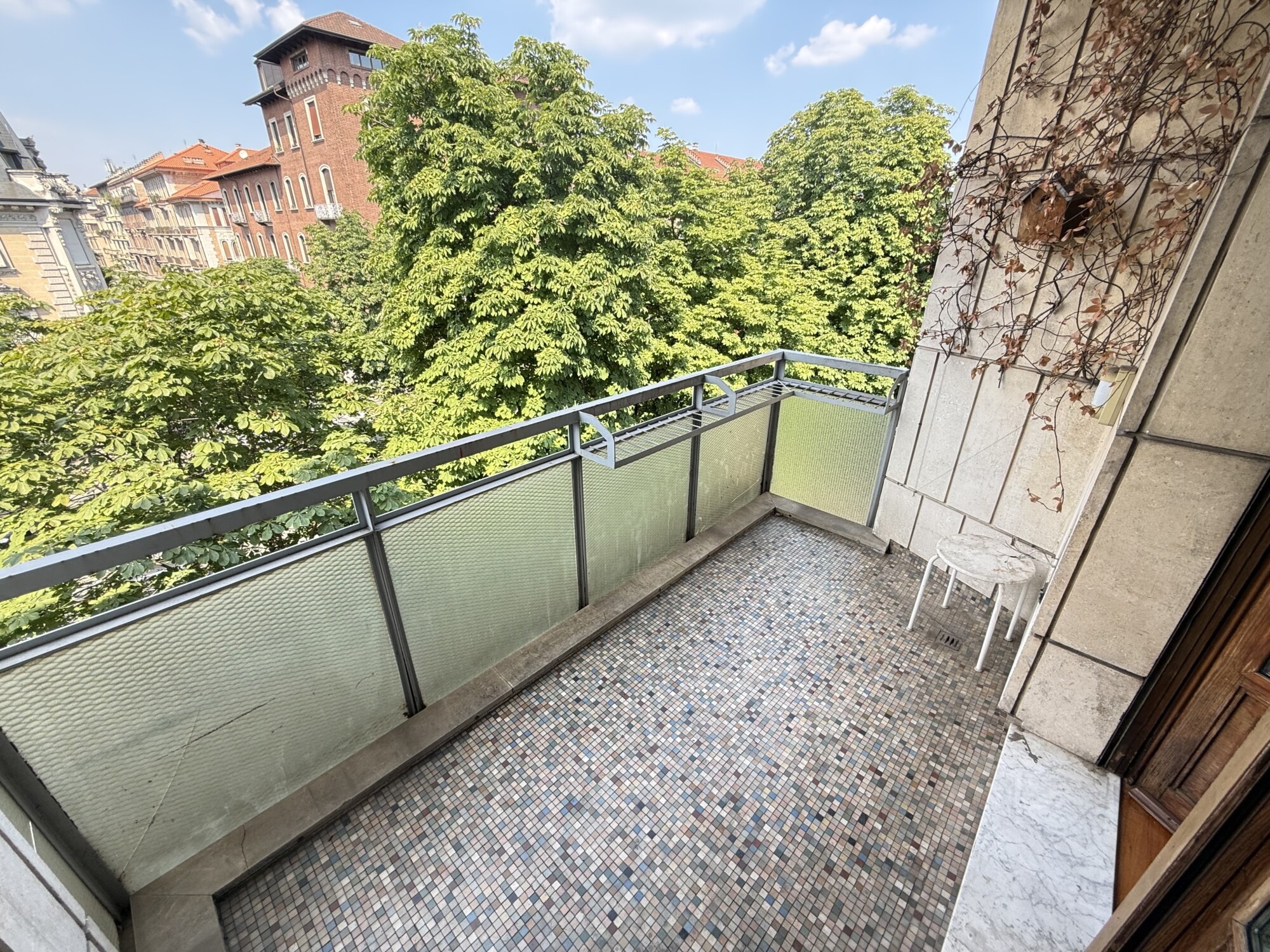 SPLENDIDO APPARTAMENTO DI MQ. 221 IN STABILE SIGNORILE