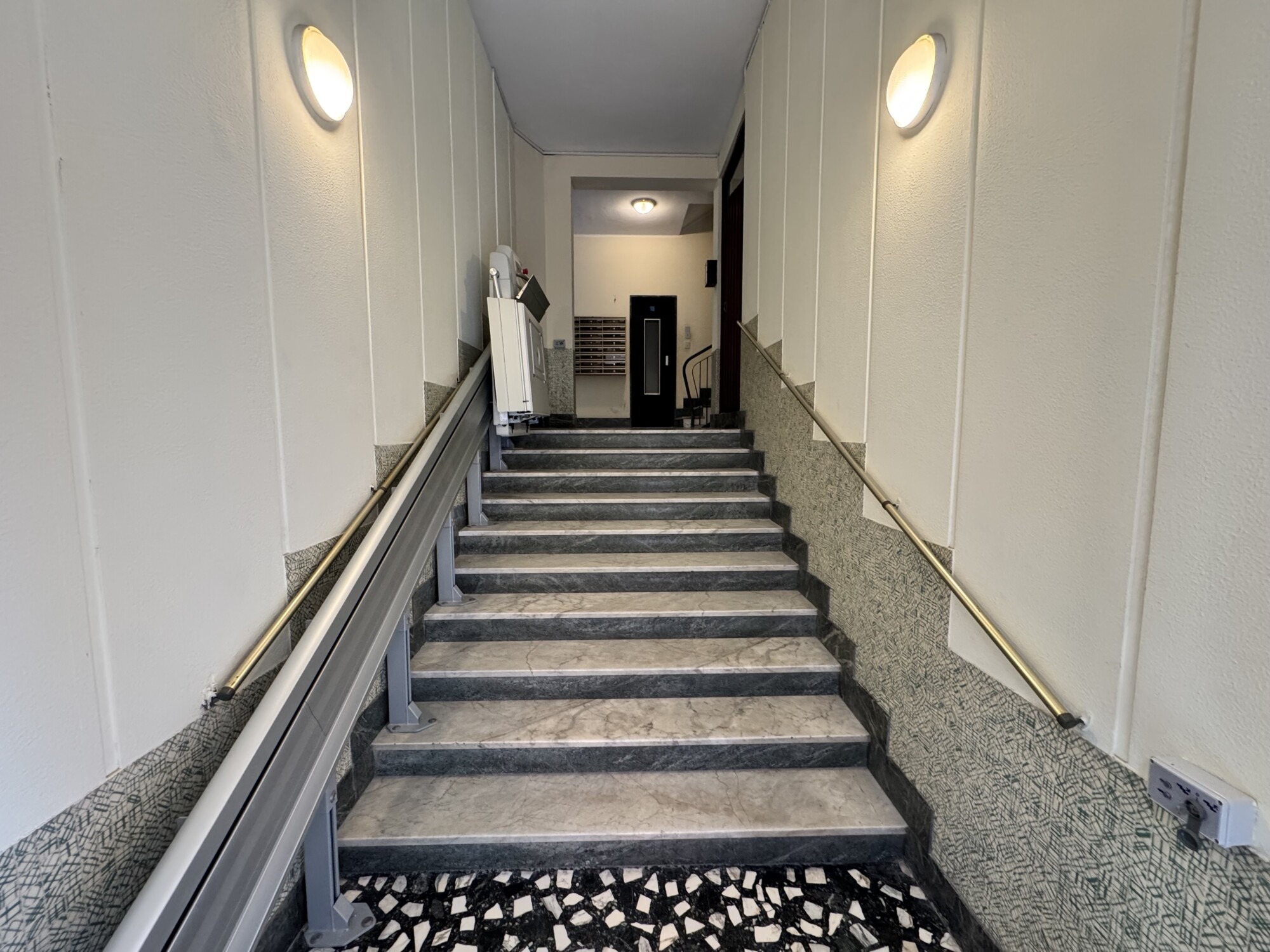 BORGO BARUSSO – BILOCALE CON POSTO AUTO A 50 METRI DAL MARE