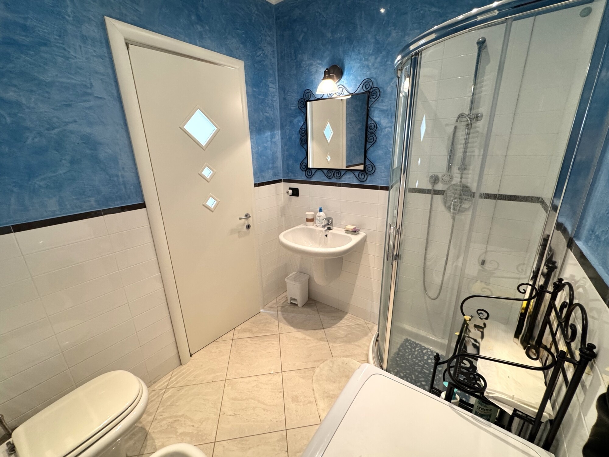 BORGO BARUSSO – BILOCALE CON POSTO AUTO A 50 METRI DAL MARE