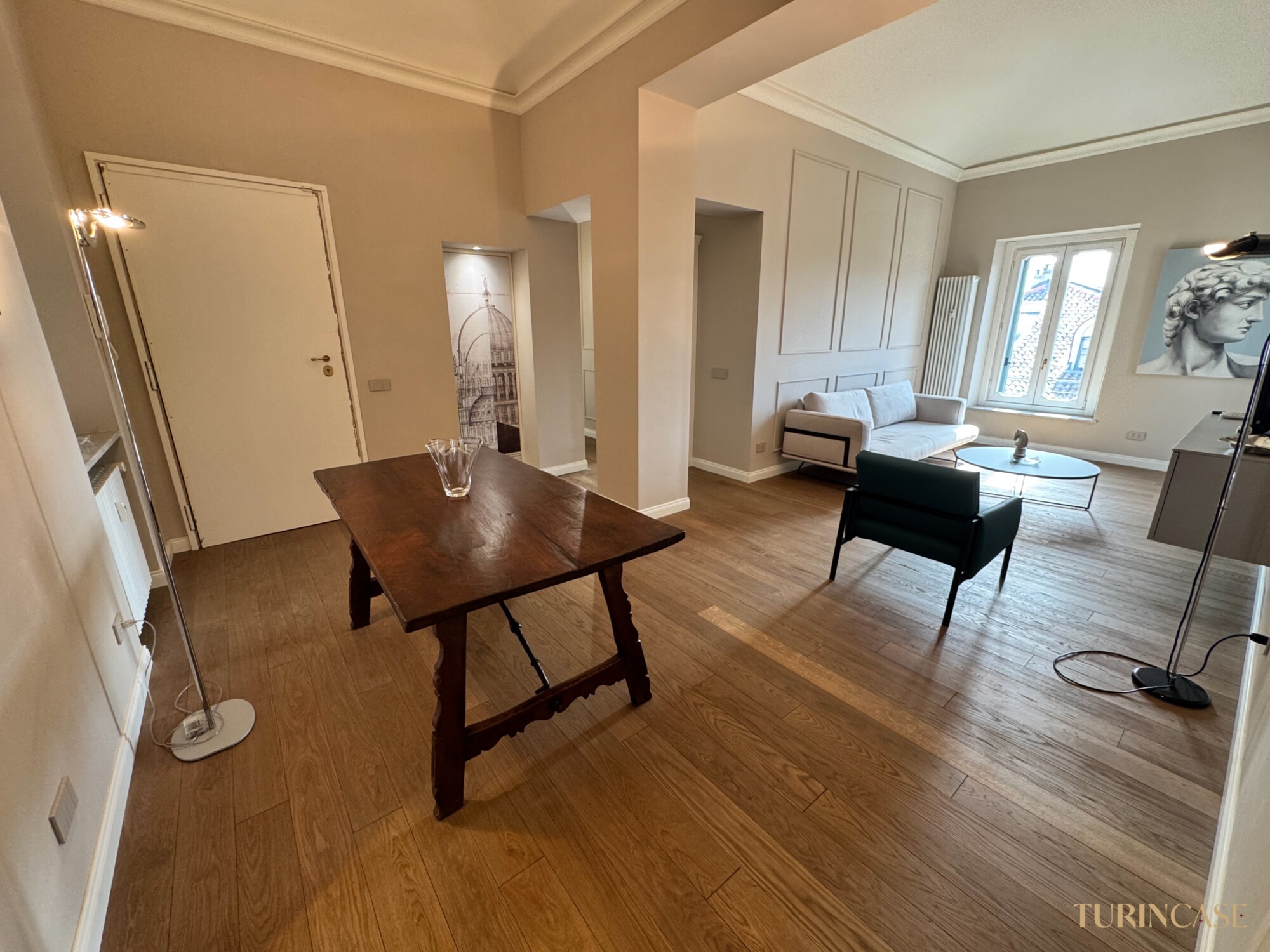 APPARTAMENTO DI PREGIO CON TERRAZZO