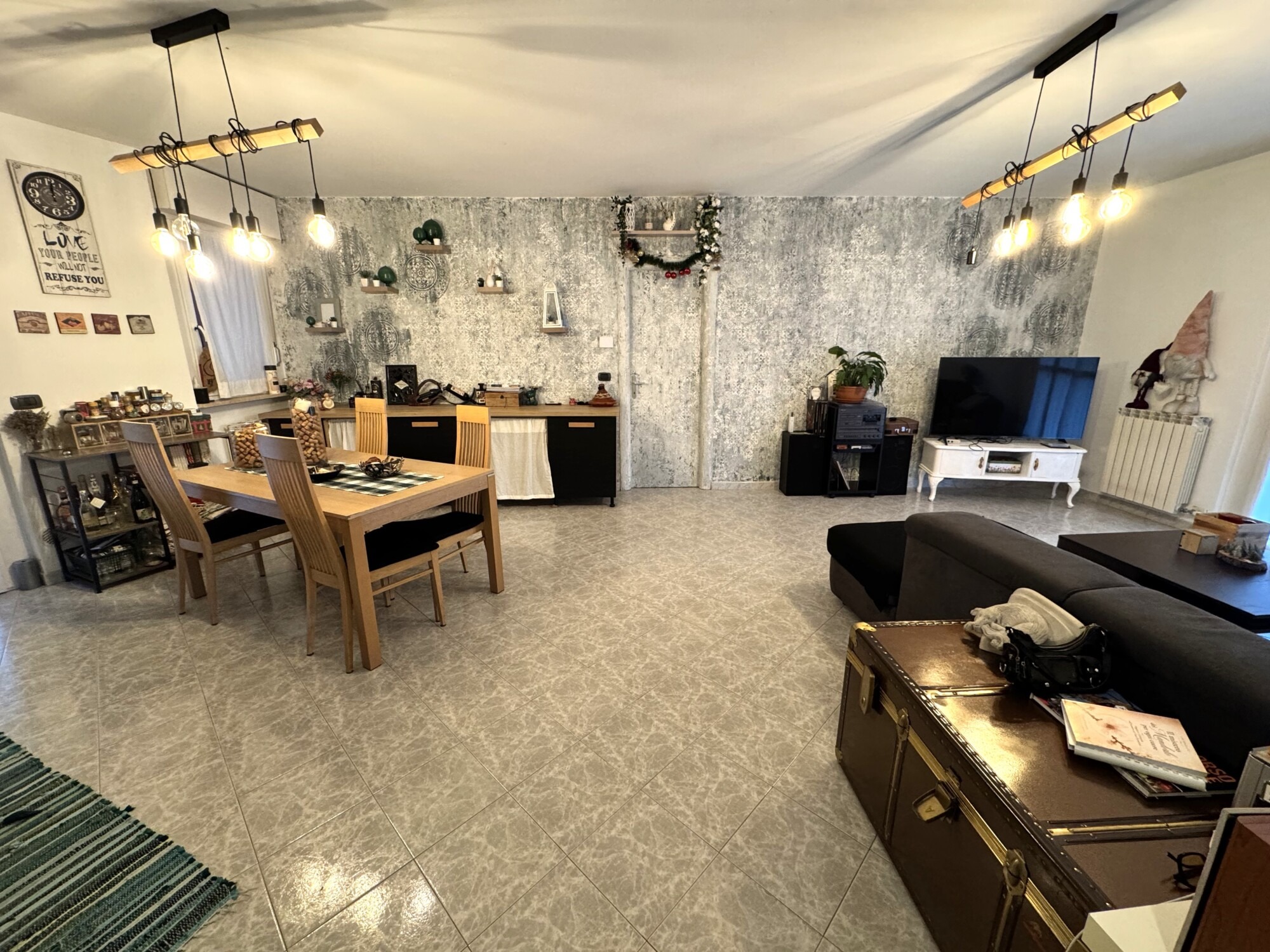 1 LARGO DELLE ALPI – BILIVELLI MQ. 123 CON TERRAZZO.