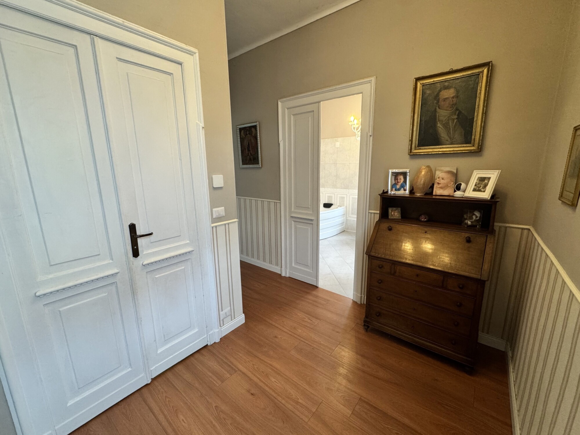 VILLETTA IN STILE LIBERTY CON GIARDINO PRIVATO