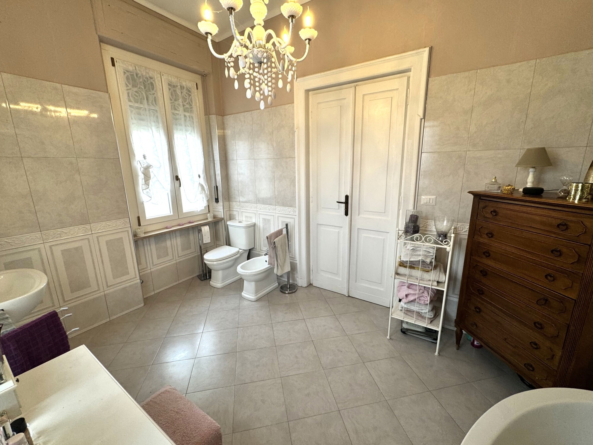 VILLETTA IN STILE LIBERTY CON GIARDINO PRIVATO