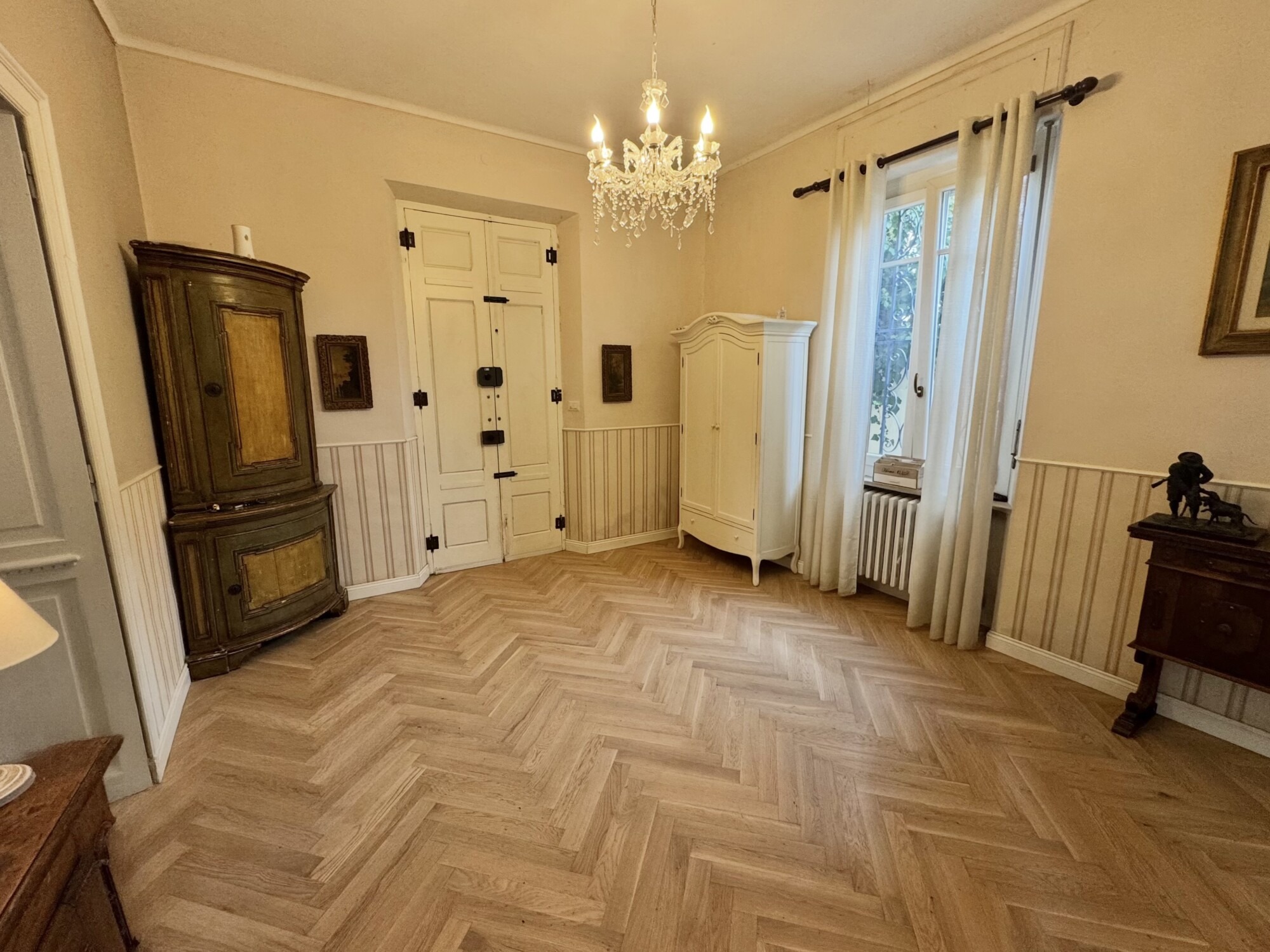 VILLETTA IN STILE LIBERTY CON GIARDINO PRIVATO