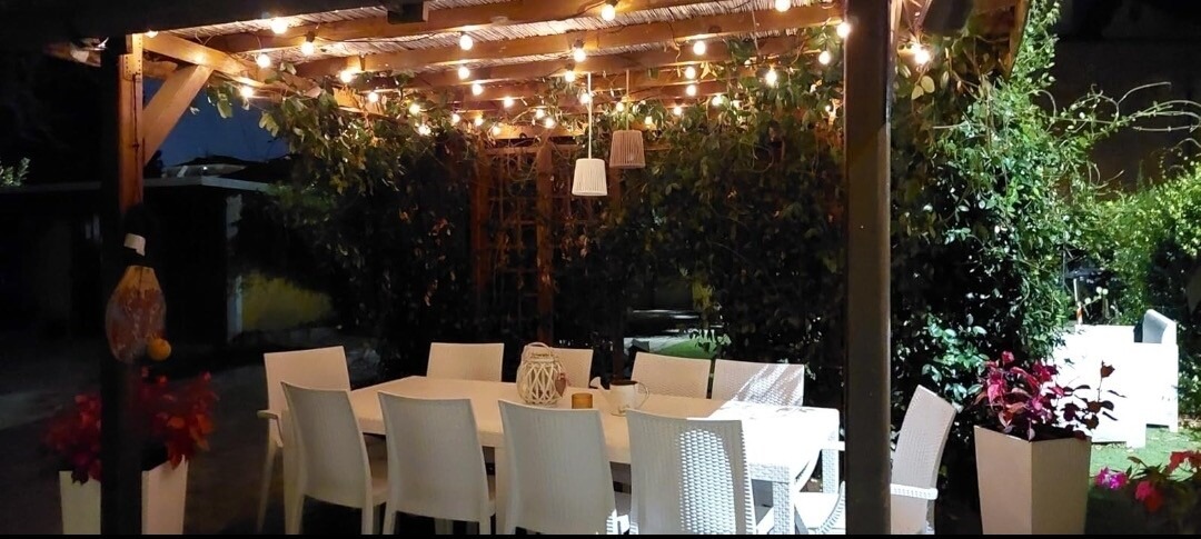 VILLETTA IN STILE LIBERTY CON GIARDINO PRIVATO