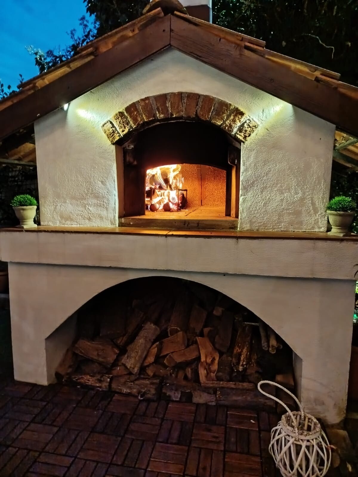 VILLETTA IN STILE LIBERTY CON GIARDINO PRIVATO